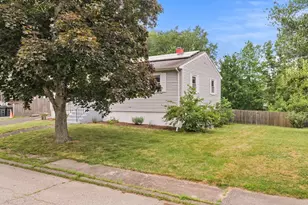 21 Lafayette St, Amesbury, MA 01913 - Photo 31