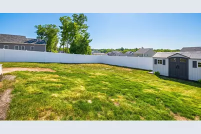 208 Crownshield Ave #208, Uxbridge, MA 01569 - Photo 9