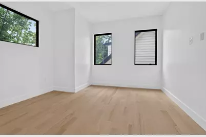 13 Clyde St #E, Somerville, MA 02145 - Photo 15
