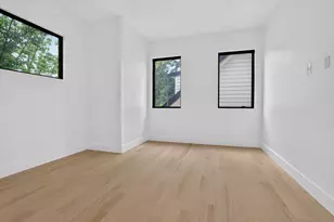 13 Clyde St, Somerville, MA 02145 - Photo 15