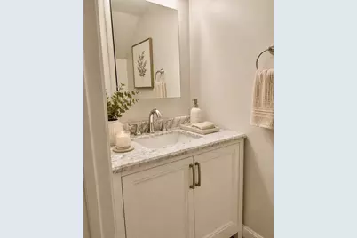 1711 Windsor #1711, Framingham, MA 01701 - Photo 11
