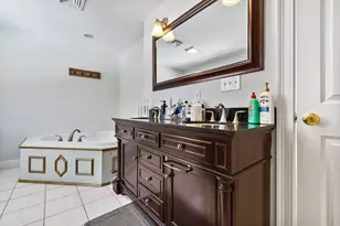 111 Sisters Cir, Yarmouth, MA 02675 - Photo 13