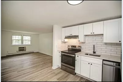 103 South Policy #8, Salem, NH 03079 - Photo 5