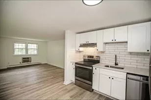 103 South Policy, Salem, NH 03079 - Photo 5