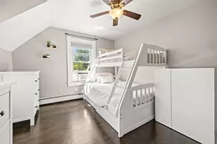 27 Meadowcroft St, Lowell, MA 01852 - Photo 31