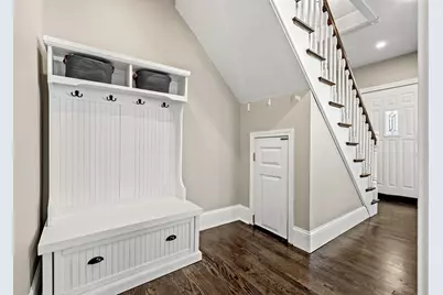 27 Meadowcroft St, Lowell, MA 01852 - Photo 23