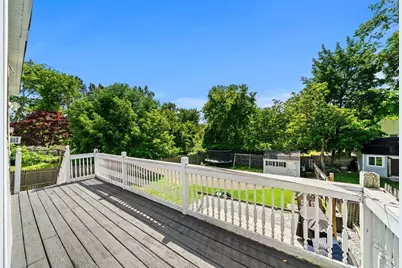 27 Meadowcroft St, Lowell, MA 01852 - Photo 33