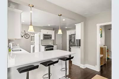 27 Meadowcroft St, Lowell, MA 01852 - Photo 13