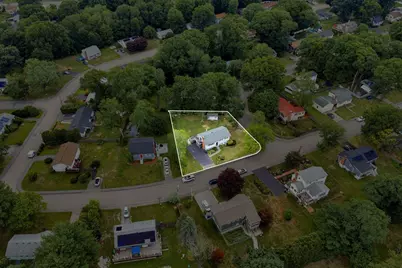 28 Yale Dr, Milford, MA 01757 - Photo 35