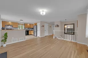 28 Yale Dr, Milford, MA 01757 - Photo 7
