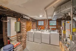 32 Grove, Boston, MA 02114 - Photo 11