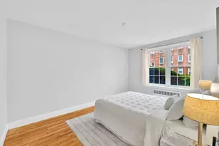 21 Englewood Ave, Brookline, MA 02445 - Photo 7