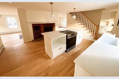 15 Quincy St, Brockton, MA 02302 - Photo 5