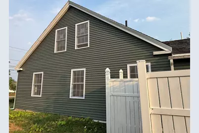 15 Quincy St, Brockton, MA 02302 - Photo 17