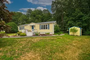 11 Hawthorne St, Rockland, MA 02370 - Photo 5