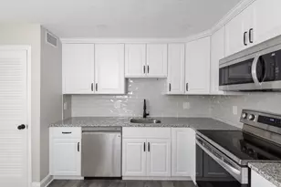 211 West St, Quincy, MA 02169 - Photo 3