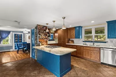 369 Village St, Medway, MA 02053 - Photo 17