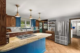 369 Village St, Medway, MA 02053 - Photo 15