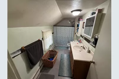 18 Marion St, Brockton, MA 02302 - Photo 33
