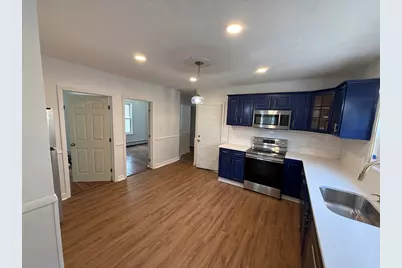 18 Marion St, Brockton, MA 02302 - Photo 9