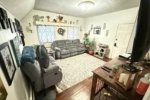 18 Marion St, Brockton, MA 02302 - Photo 23