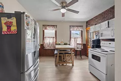 122 Dorchester St, Worcester, MA 01604 - Photo 33
