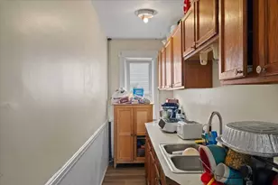 122 Dorchester St, Worcester, MA 01604 - Photo 27