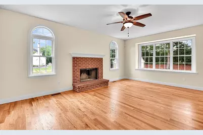 7 Whitehall Way, Bellingham, MA 02019 - Photo 9