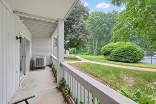 2403 Franklin Crossing Rd, Franklin, MA 02038 - Photo 5
