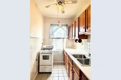 87 Hathaway St, New Bedford, MA 02746 - Photo 27