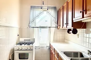 87 Hathaway St, New Bedford, MA 02746 - Photo 27