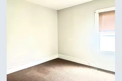 87 Hathaway St, New Bedford, MA 02746 - Photo 17