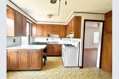 87 Hathaway St, New Bedford, MA 02746 - Photo 11