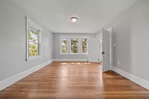 391 Poplar St, Boston, MA 02131 - Photo 13