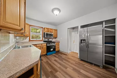 391 Poplar St, Boston, MA 02131 - Photo 5