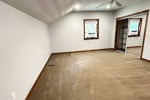 5 Kinney Ave, Burlington, MA 01803 - Photo 15