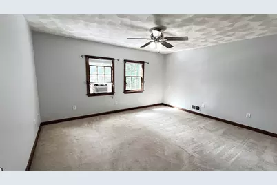 5 Kinney Ave, Burlington, MA 01803 - Photo 17