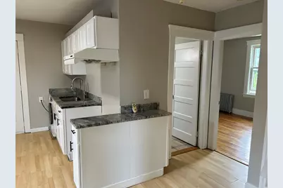16 Northboro St, Worcester, MA 01604 - Photo 7