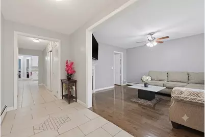 109 Cleveland Ave, Everett, MA 02149 - Photo 7