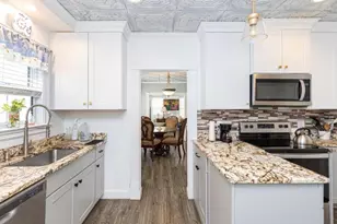 12 Quigley Ave, Chelmsford, MA 01863 - Photo 9