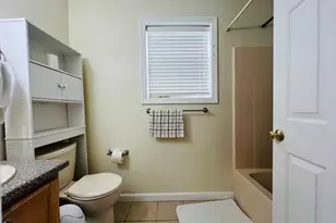 38 Raymond St, Everett, MA 02149 - Photo 9