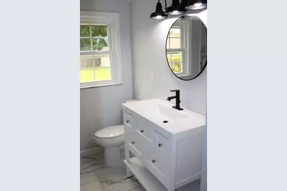 16 N. Hood St, Springfield, MA 01109 - Photo 5