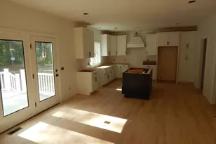 3 Loidie Ln, Brockton, MA 02301 - Photo 7