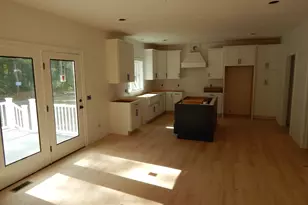 3 Loidie Ln, Brockton, MA 02301 - Photo 7
