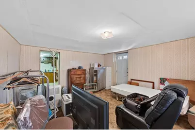 59 Orient St, Worcester, MA 01604 - Photo 35
