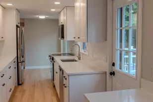 25 Diane Rd, Peabody, MA 01960 - Photo 11