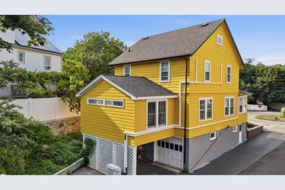 112 Sherwood Rd, Medford, MA 02155 - Photo 3