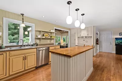 82 Norton Rd, North Attleboro, MA 02760 - Photo 3