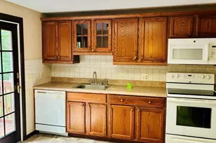 152 Forest St, Franklin, MA 02038 - Photo 5