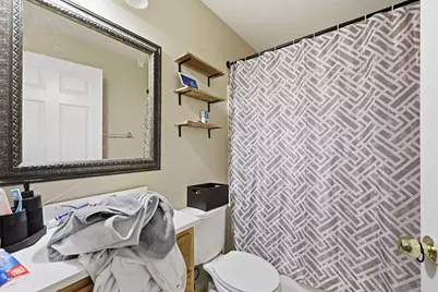 22-24 Sorrento St, Springfield, MA 01108 - Photo 19